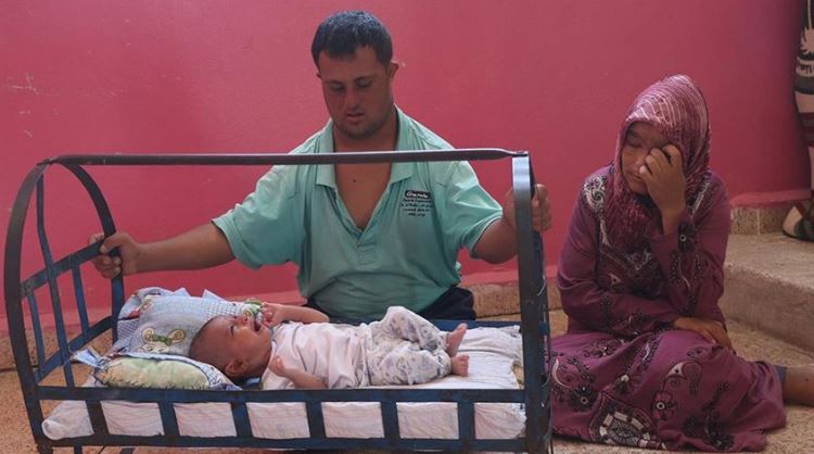 Сириското „чудо од бебе“ чека помош