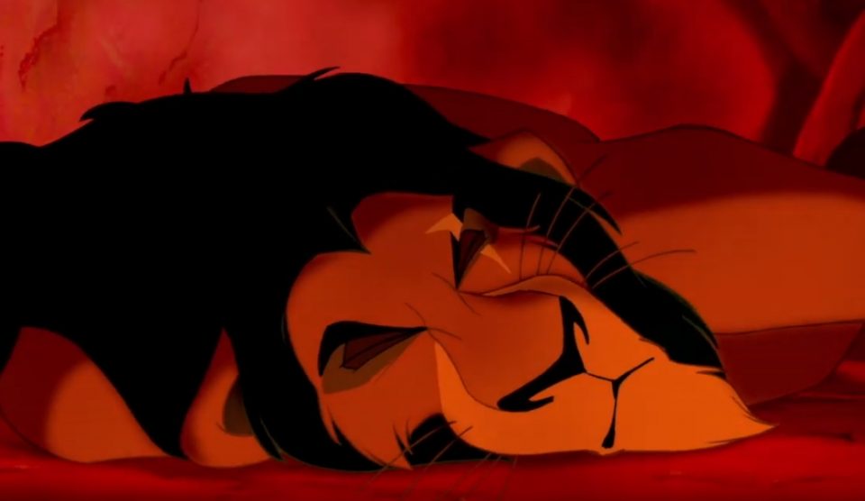 „Кралот лав“ требало да има ужасен крај: За среќа, овие трауматични кадри се избришани (ВИДЕО)