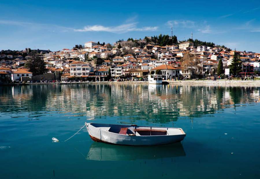 Во Охридско Езеро фатени над 100 килограми марихуана