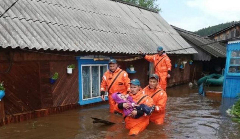 Сибир: Во поплавите 22 загинати и над 400 повредени