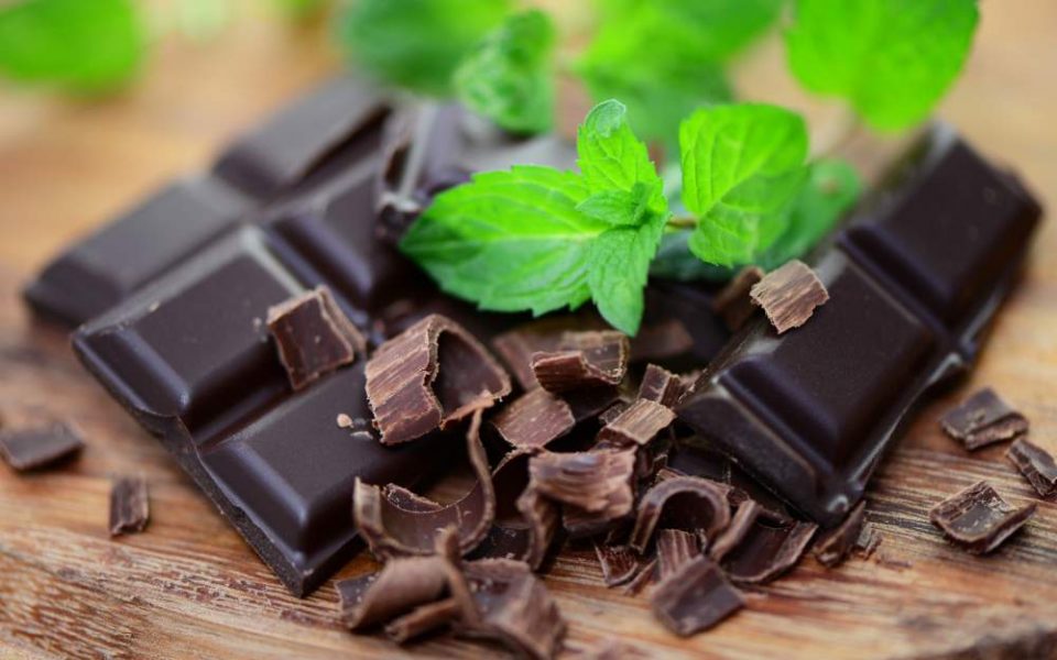 Ова не сте го знаеле за црното чоколадо: Делува слично како канабисот и го намалува ризикот од депресија