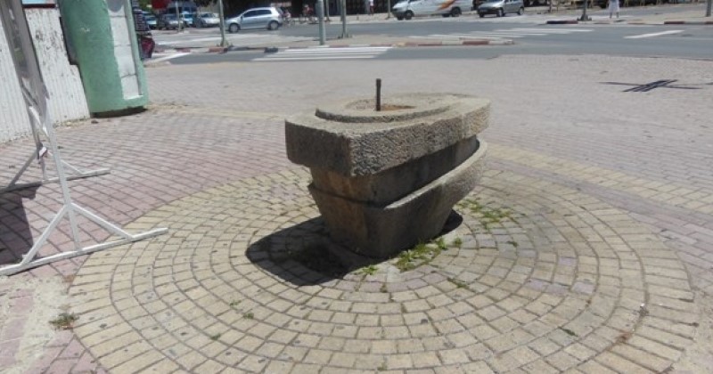 На плус 40 степени: Чешмите и фонтаните за пиење вода на најфреквентните места во Скопје не работат