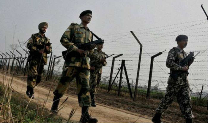 Индија ја подигна војската на борбена готовност