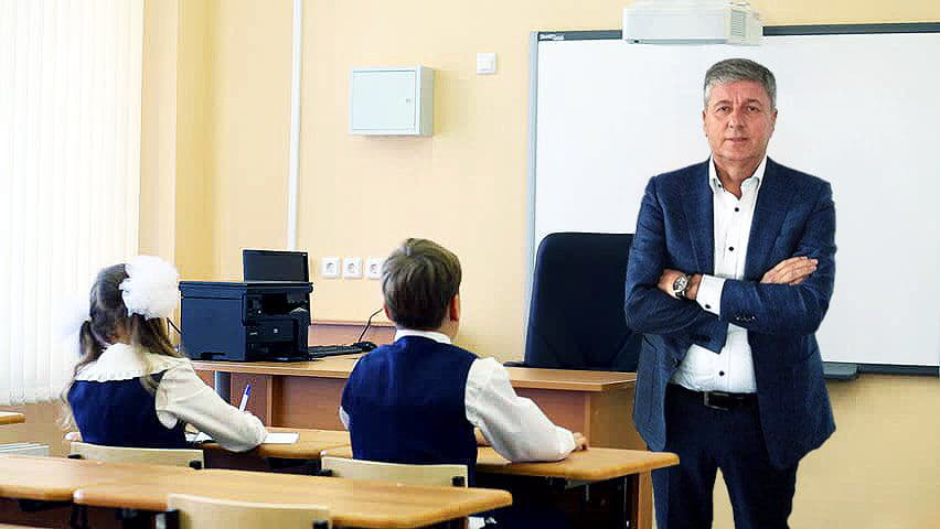 СКАНДАЛ: Градоначалникот Николчо Илијев во Кочани формира паралелки со само 1 (еден) ученик