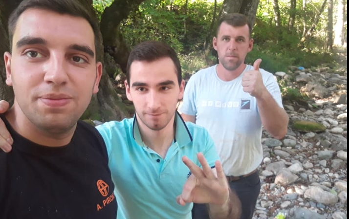 Никој не води грижа, па младите покажаа совест: Македонскиот бисер исчистен откако беше поклопен со ѓубре
