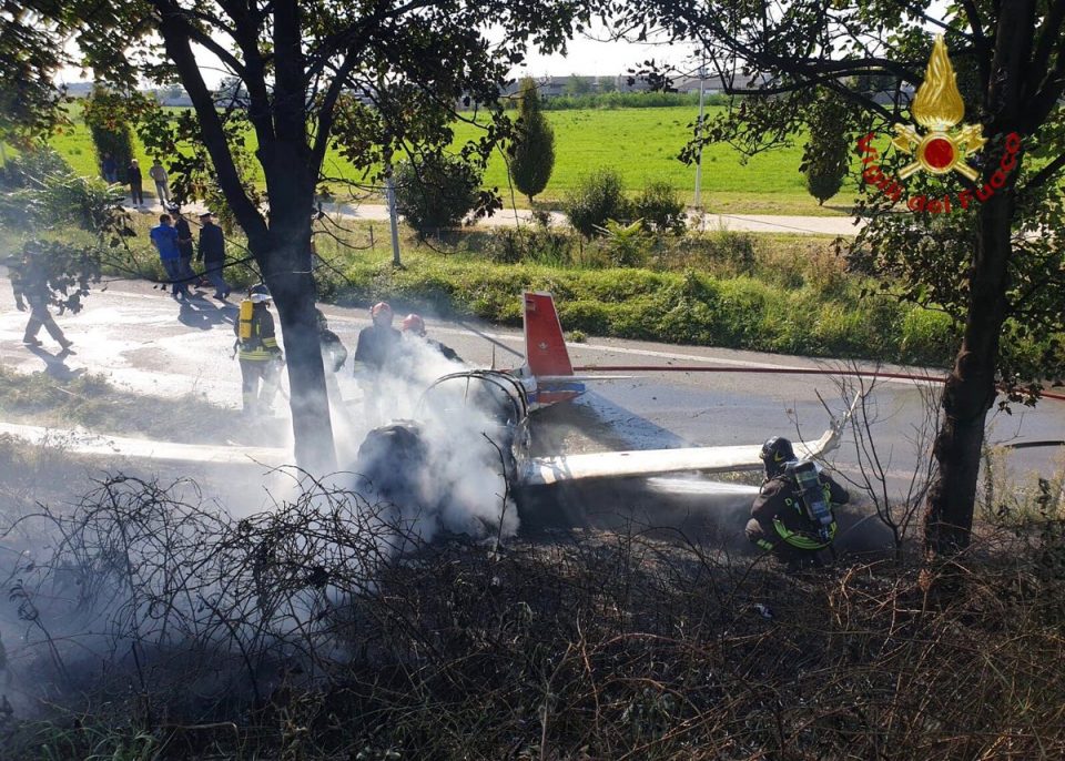 Една жртва во несреќа со мал авион во Италија