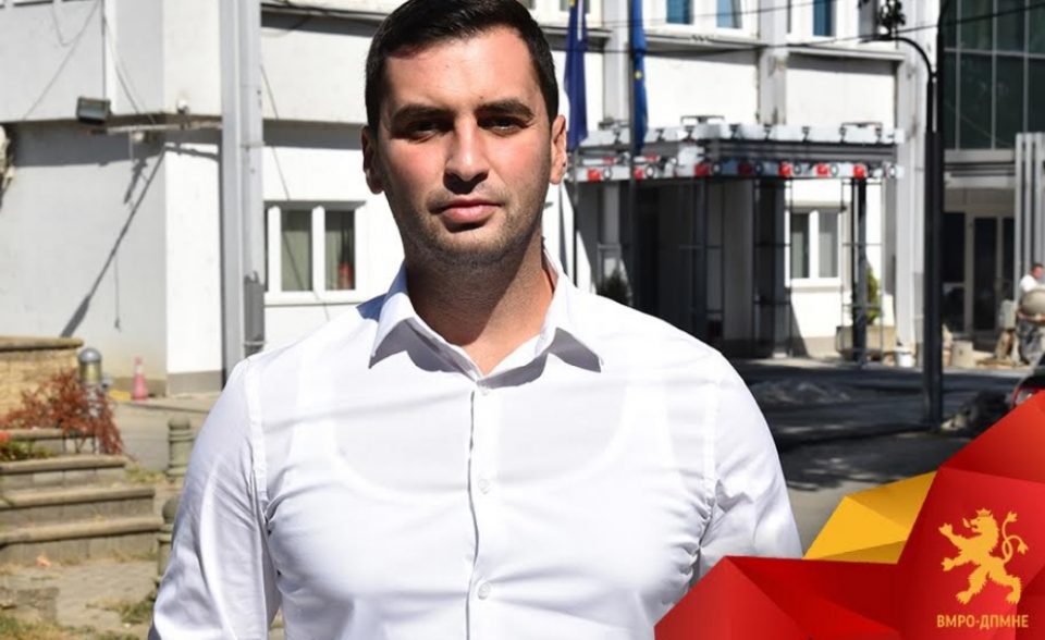 Јаулески: Младите секојдневно во полни автобуси ја напуштаат Македонија заради погубните политики на Заев