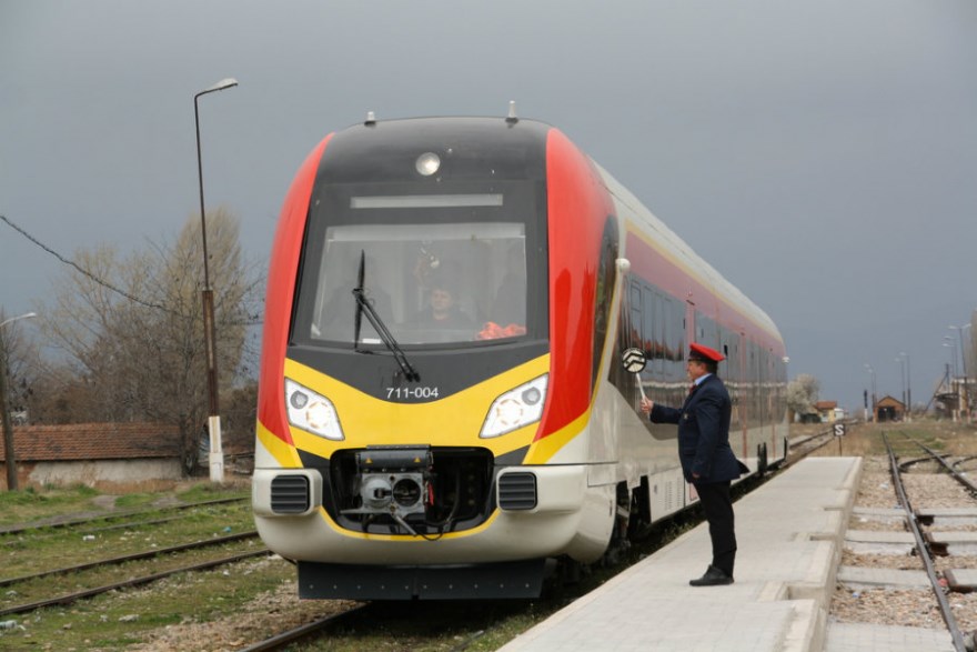 Македонски железници вработува осум Албанци, двајца Турци и само еден Македонец