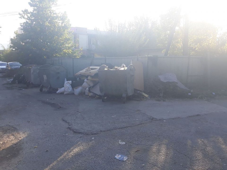 ФОТО: Бутел е претворен во голема депонија