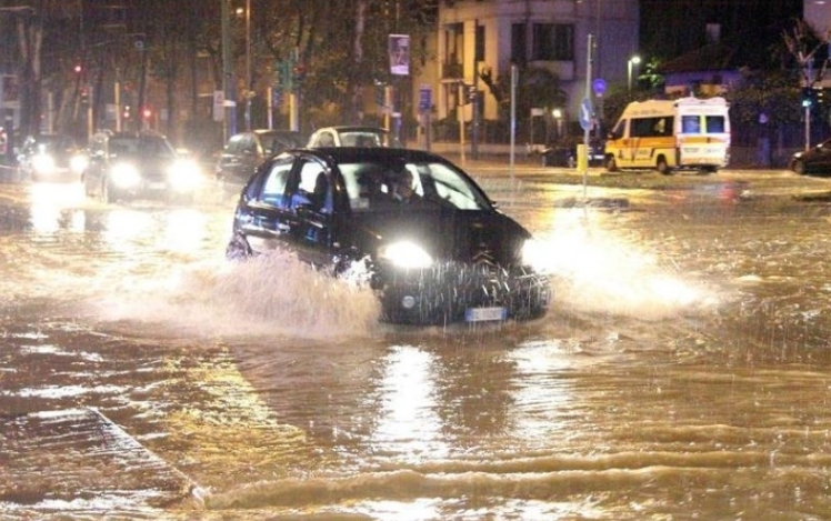 Големи поплави во Италија