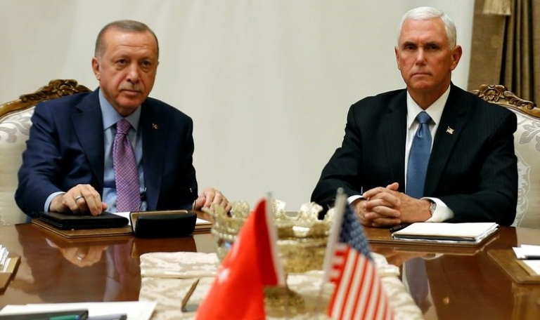Турција ја прекина офанзивата во Сирија – Ердоган и Пенс пет часа се договарале