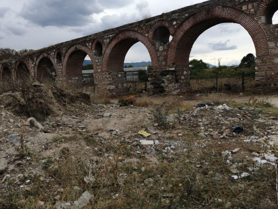 Конзерваторски работи на скопскиот Аквадукт