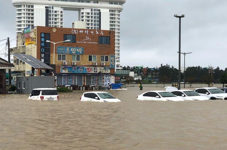 Во тајфун во Јужна Кореја загинаа шест лица