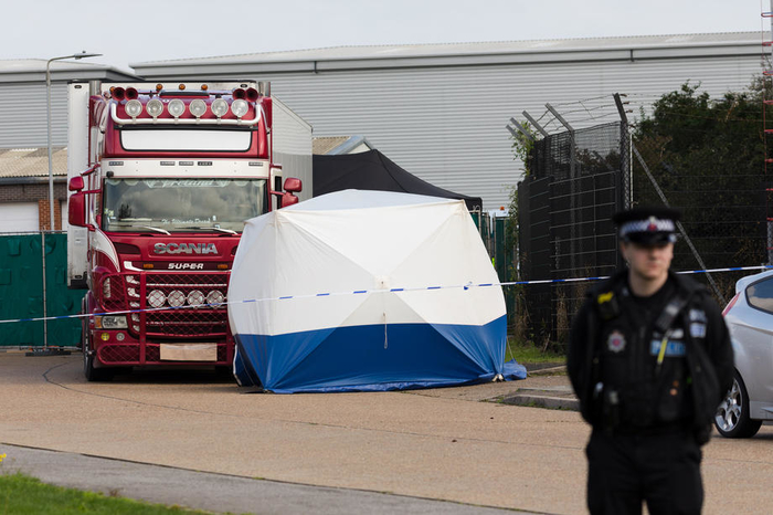 Уште две лица уапсени во врска со смртта на 39 лица во камион во Англија