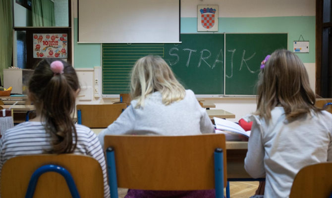 Хрватска: 88,03 отсто наставници од синдикат одбија понуда на Владата