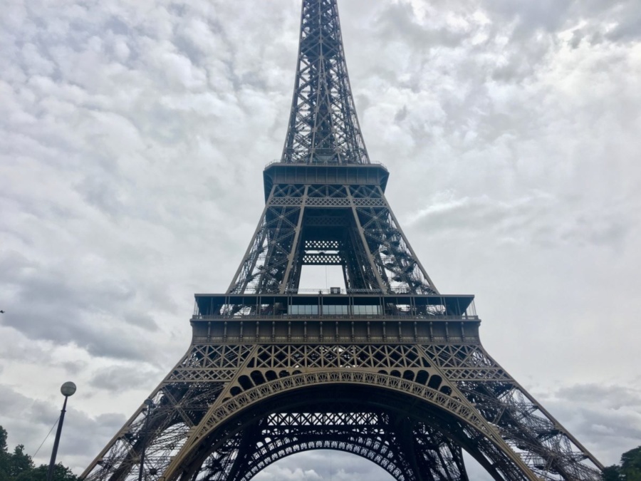 Ајфеловата кула затворена поради штрајкот во Франција