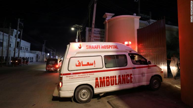 Петмина мртви во напад на Ал Шабаб во хотел во Могадишу