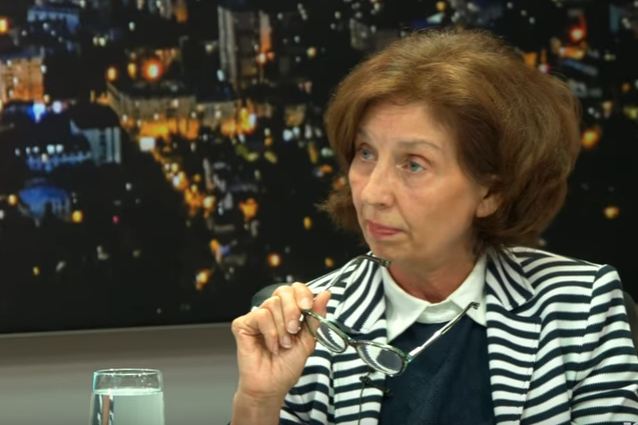 Силјановска Давкова: Спасовски, среде ноќ, небаре во полициска држава, во името на уставот, го згази уставот