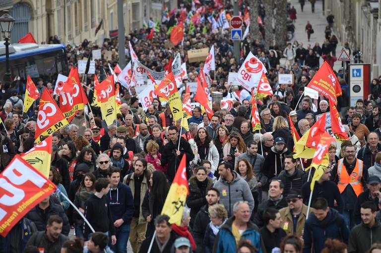 Во Франција се очекува почеток на генерален штрајк поради најавени промени на пензискиот систем