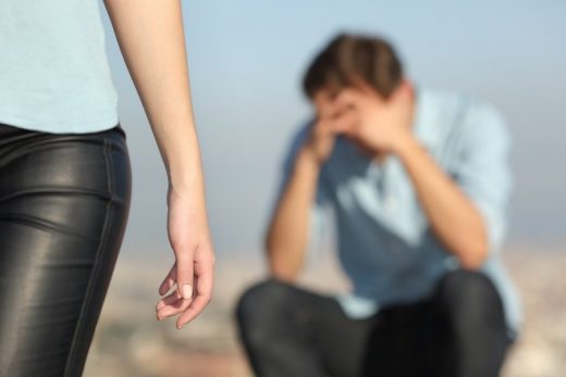 Време е да раскинете: Четири работи кои никогаш не треба да му простите на партнерот, тие се полоши од изневерување
