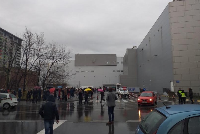 ФОТО: Евакуација во Сити Мол