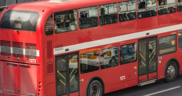 „ЗАИГРАЛЕ“ И ОСТРИ НОЖЕВИ: Тепачка во автобус на ЈСП