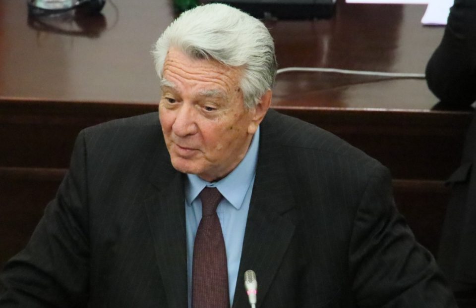 Министерот за правда на Милошевиќ бара одложување на изборите: Креаторот на законот кој го предлага СДСМ наместо со правото, се занимаваше со политиката