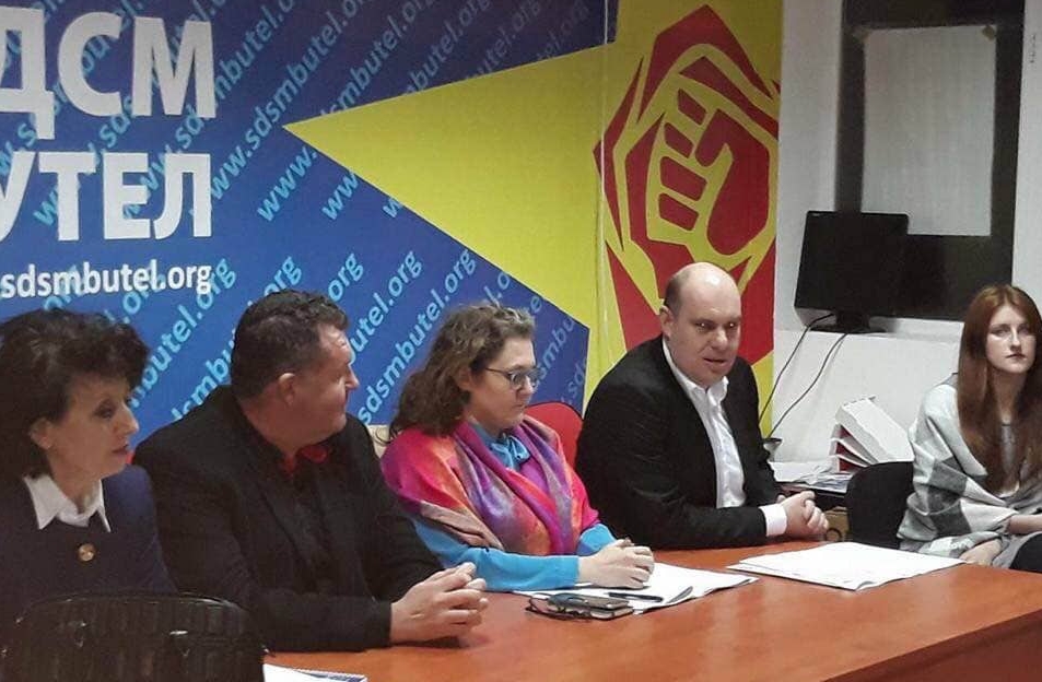 Стоилковски до Костадинов: Што бара Славјанка Петровска на партиски состаноци на СДСМ по општински одбори и во централа?