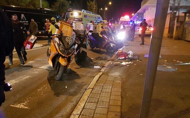 Најмалку 12 повредени војници во Ерусалим во напад со автомобил