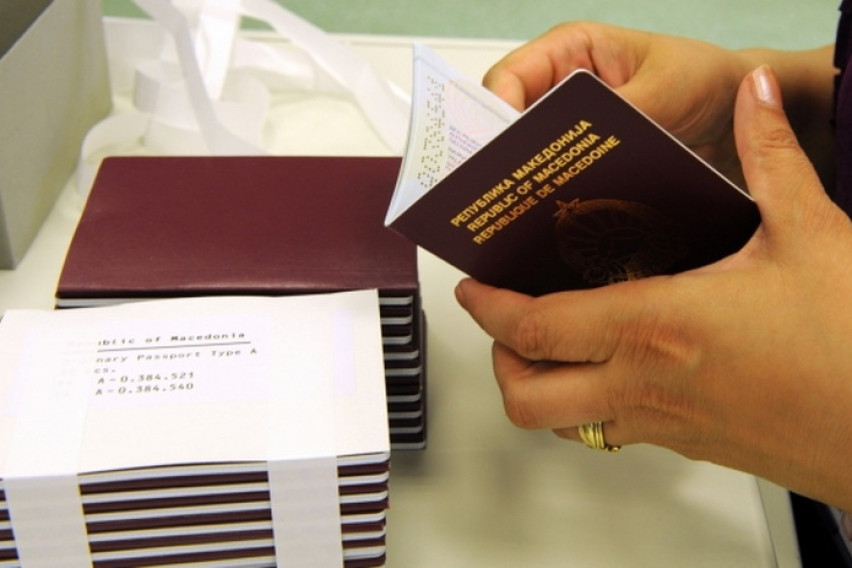 Нема нови закажувања за пасоши до надминување на проблемот, Чулев врши истрага во МВР за лоцирање на одговорноста