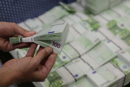 Албанија прејку еврообврзница се задолжи со 650 милиони евра