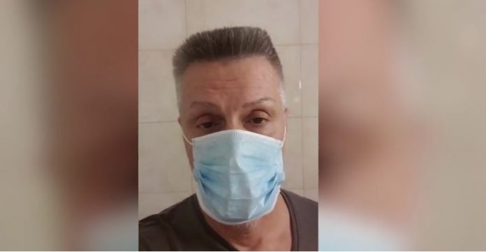 Српскиот рокер ги загрижи фановите, повторно е хоспитализиран (ФОТО)