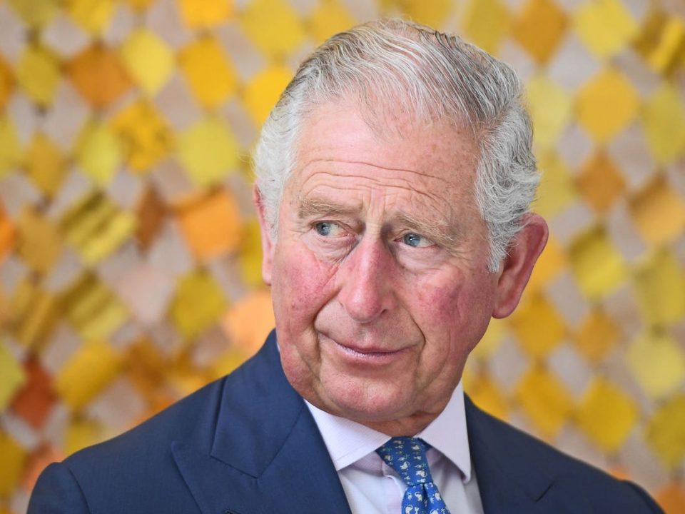 Принцот Чарлс повторно позитивен на коронавирусот