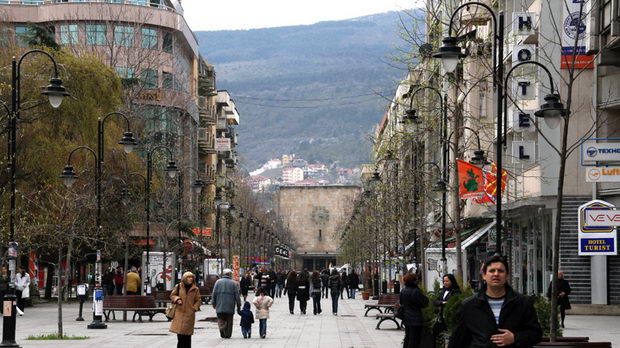 Коронавирусот во Македонија им стави клуч на кафитериите, баровите, казината, обложувалниците…