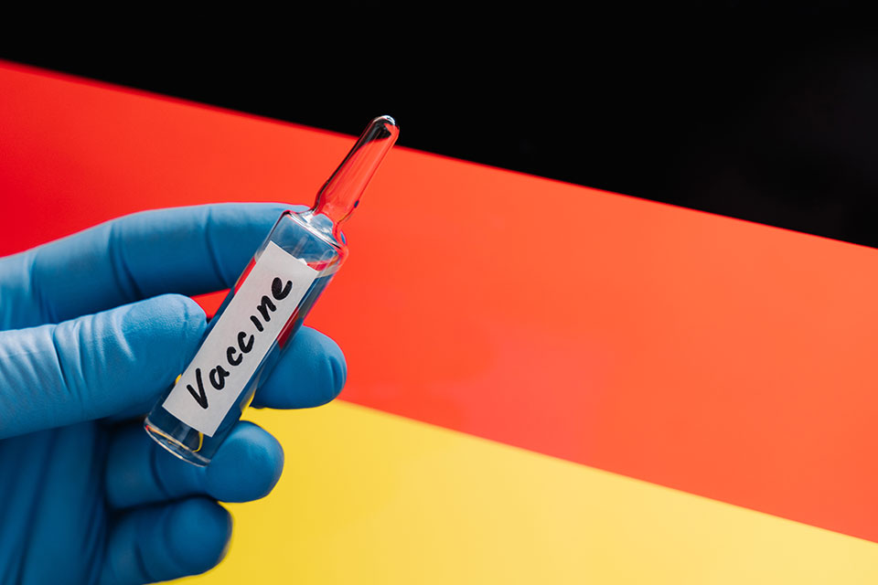 Вакцината против коронавирусот во Германија ќе биде достапна пред првиот квартал од 2021 година