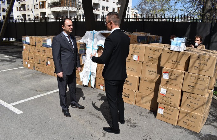 Унгарија со нова помош за Македонија, медицинската опремa пристигнува во понеделник