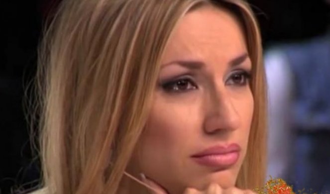 Рада Манојловиќ заврши во болница: Пејачката цела ноќ плачела од неиздржливи болки…