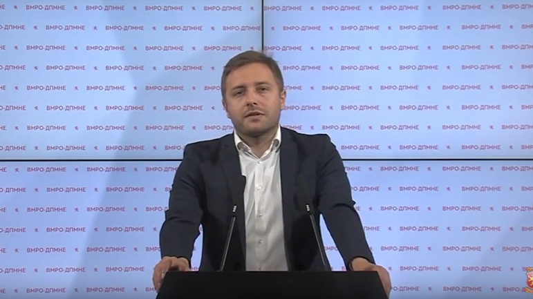 Арсовски: СДСМ јавно нека објават со кого „се ќердосаа“ и имаат парламентарно мнозинство