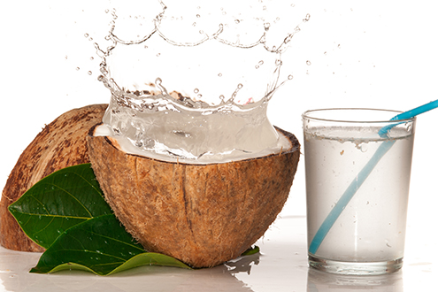 Има бројни придобивки: Користете го кокосовото масло на различни начини за нега на телото