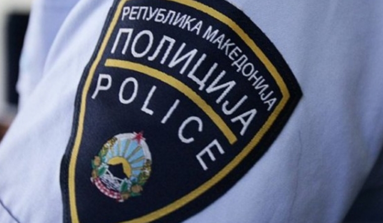Двајца малолетници и возач повредени во сообраќајка во Валандово