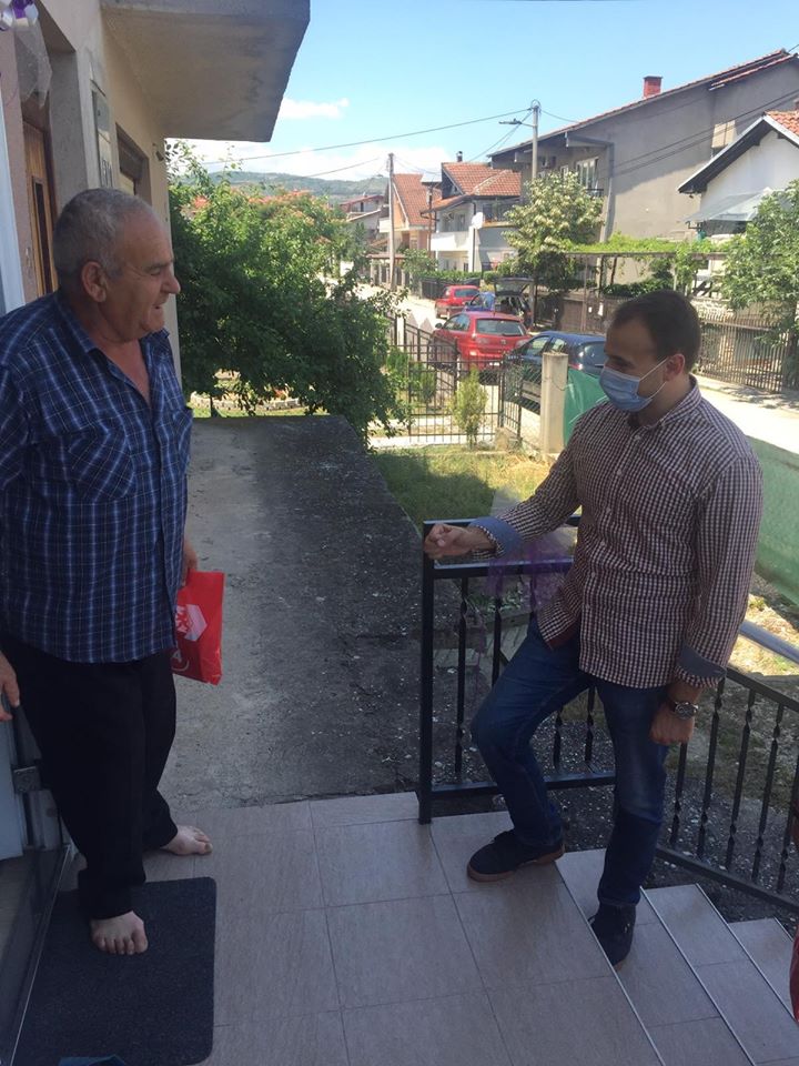 Стојаноски на средба со граѓани од „Даме Груев“