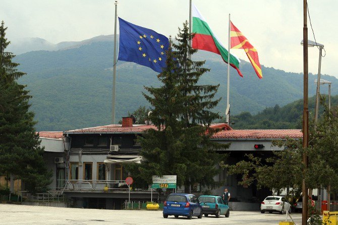 Албанец уапсен на Деве Баир, имал фалсификувана исправа