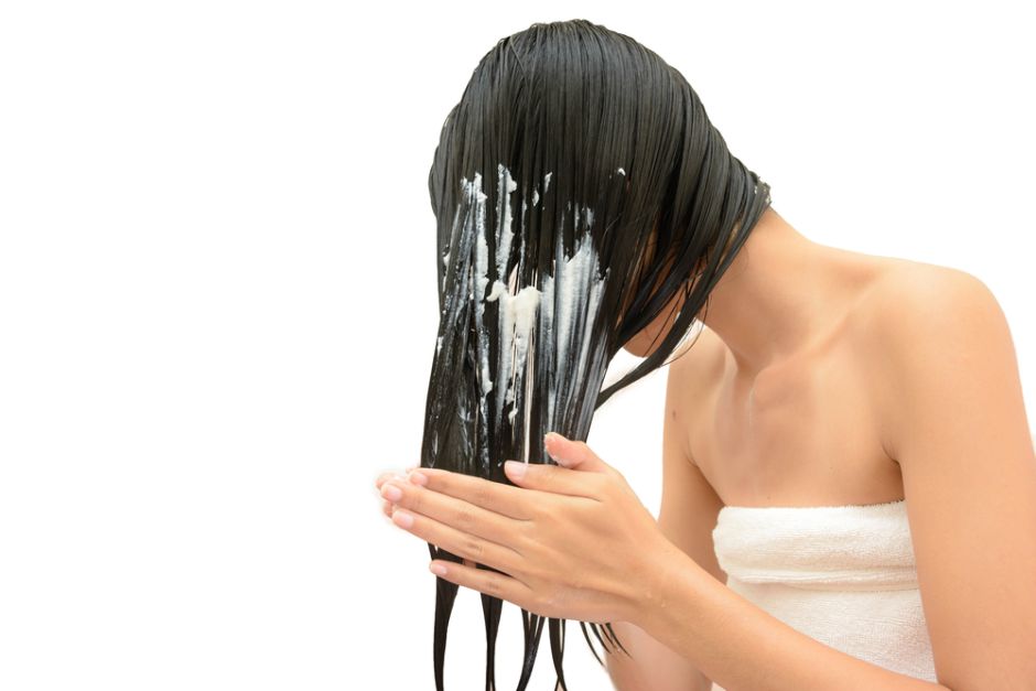 Природни маски за коса кои ќе им решат големи проблеми на жените – направете си ги дома