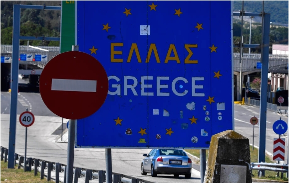Грчките плажи наречени желба: Забраната за влез продолжена до 31 јули