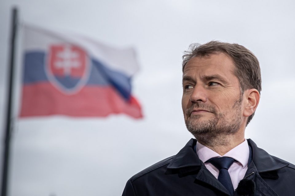 Словачкиот премиер го преживеа гласањето за недоверба