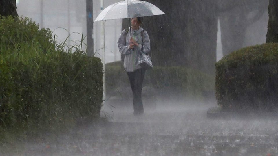 Обилните дождови предизвикаа поплави и евакуација на населението во североисточна Јапонија