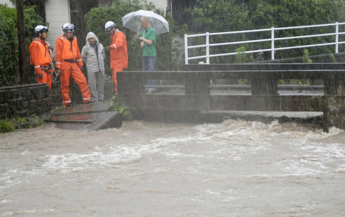 Обилни дождови во Јапонија, евакуација на 1,3 милиони жители