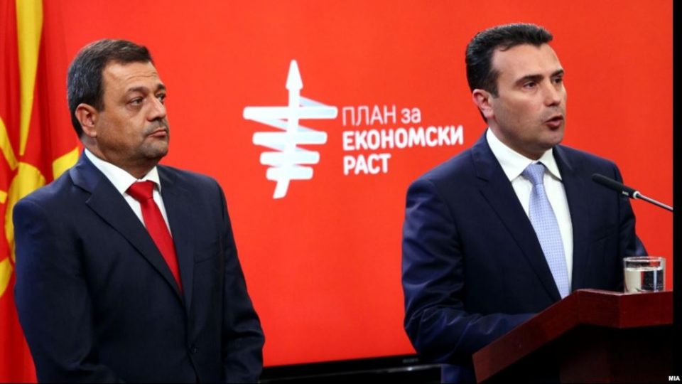 Според анкетниот лист кој Заев го доставил до Антикорупциска тој е потпросечен македонски граѓанин, а вечерва на Алсат-М призна дека тој тежи околу 10 милиони евра