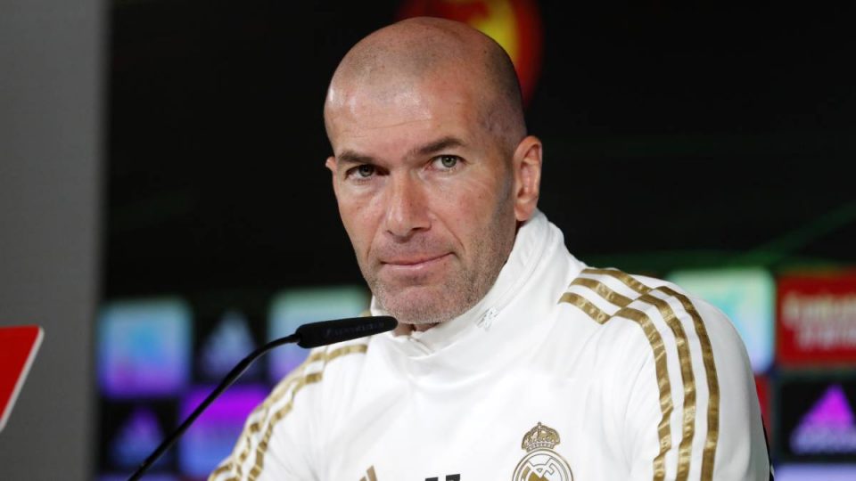 Зидан: Нема да бидам Алекс Фергусон за Реал Мадрид