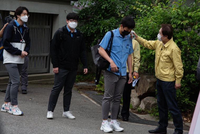 Задолжително носење маски во Сеул поради зголемен број заразени од Ковид-19